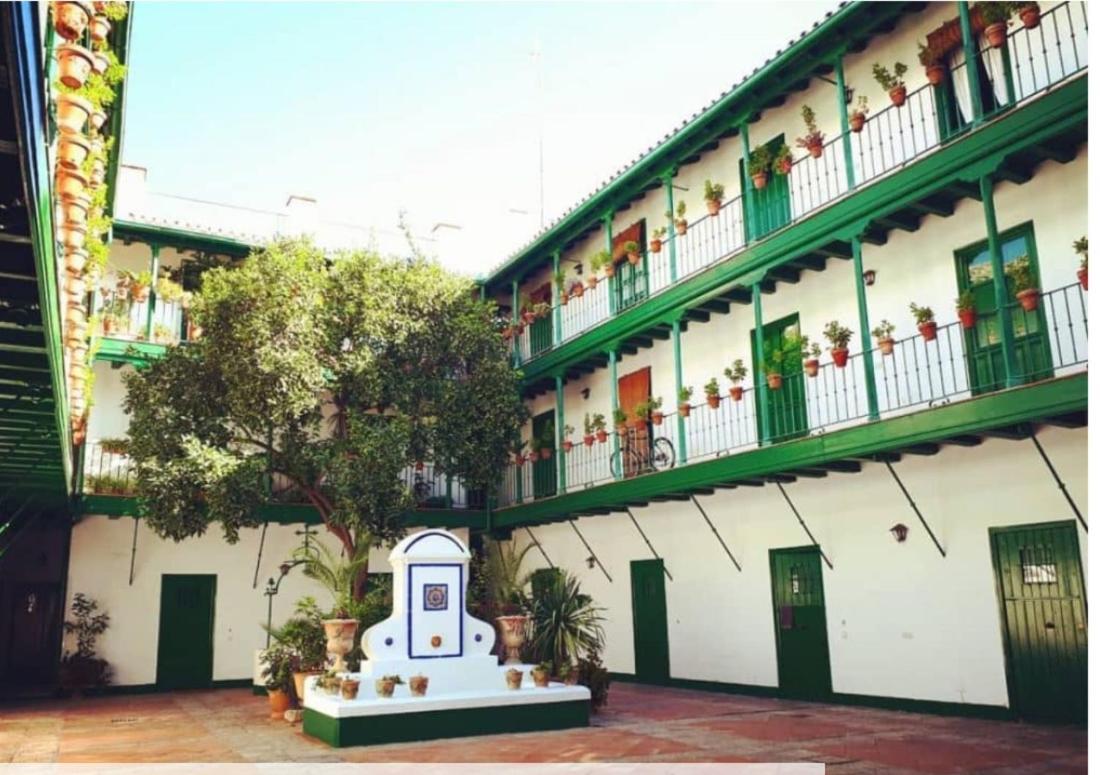 Casa Duque Compartida Familiar 2- Habitacion Bano Propio Севиля Екстериор снимка