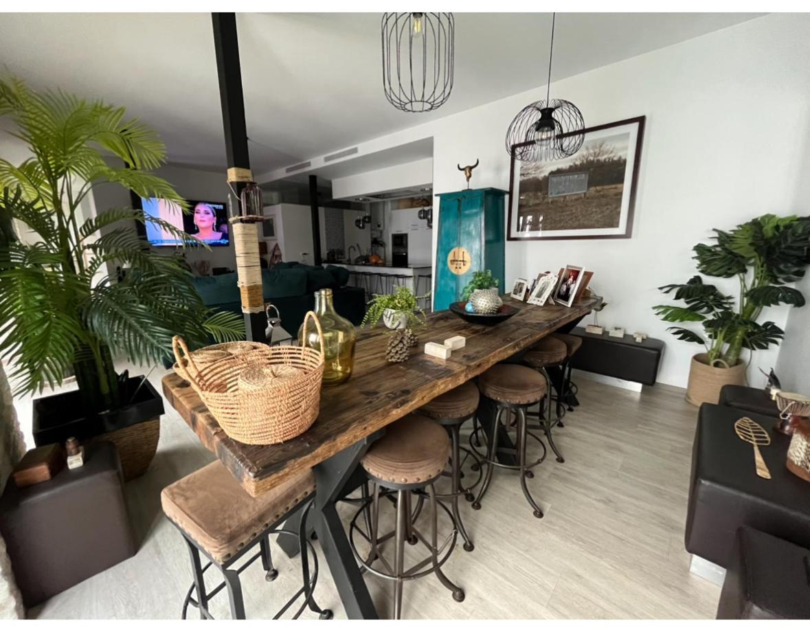 Casa Duque Compartida Familiar 2- Habitacion Bano Propio Севиля Екстериор снимка