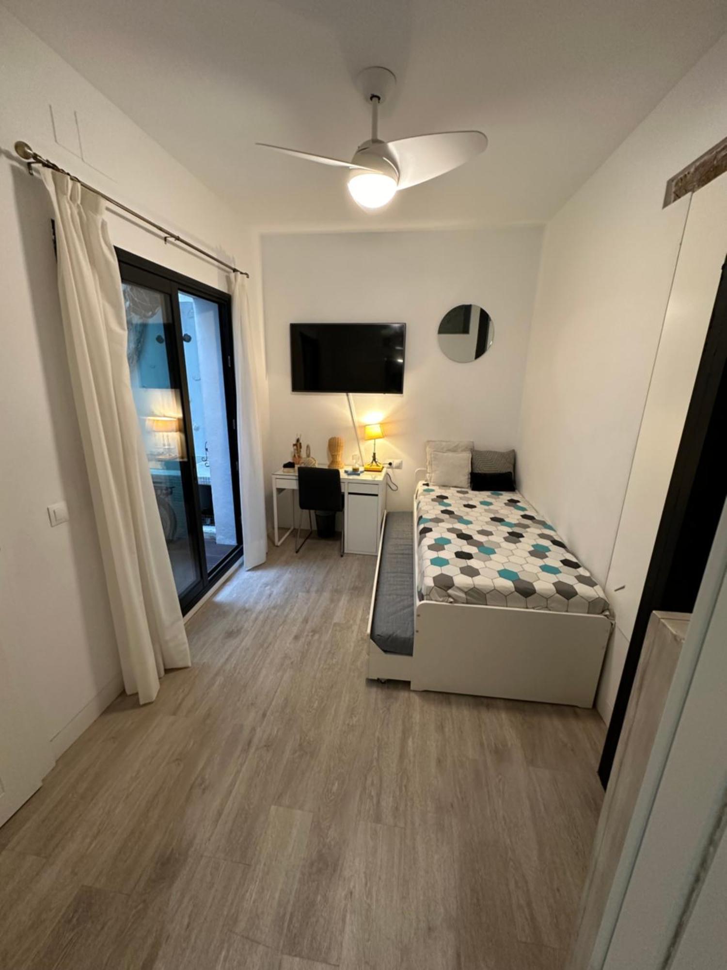 Casa Duque Compartida Familiar 2- Habitacion Bano Propio Севиля Екстериор снимка