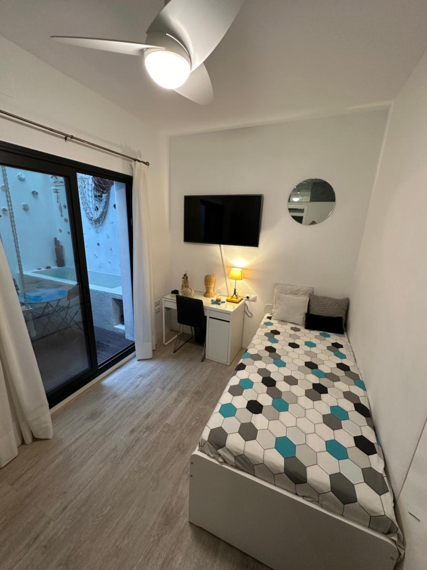 Casa Duque Compartida Familiar 2- Habitacion Bano Propio Севиля Екстериор снимка
