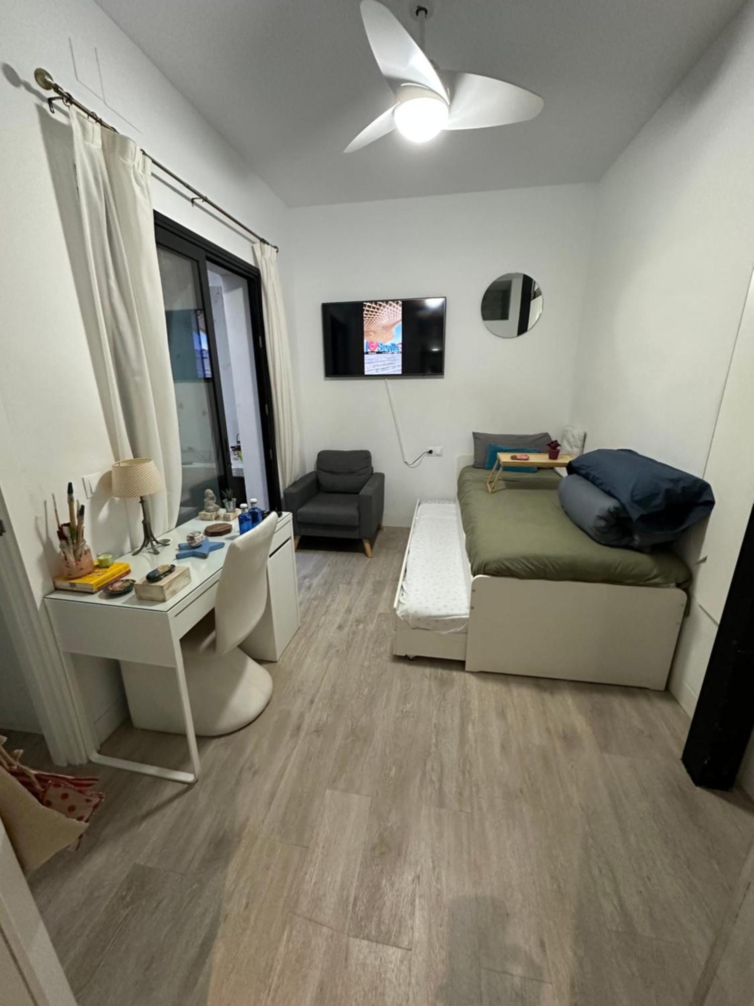 Casa Duque Compartida Familiar 2- Habitacion Bano Propio Севиля Екстериор снимка