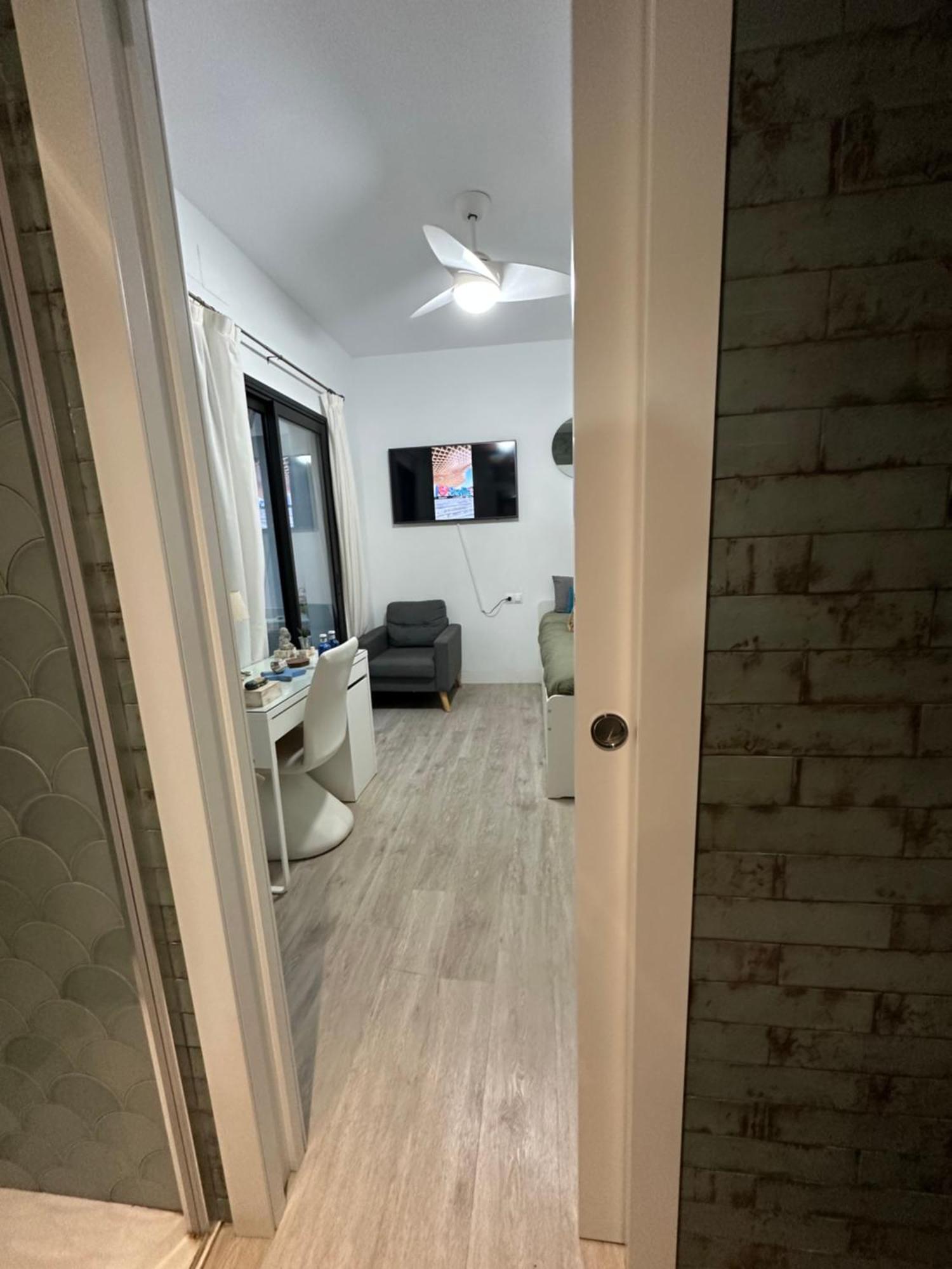 Casa Duque Compartida Familiar 2- Habitacion Bano Propio Севиля Екстериор снимка